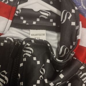 Gigantegym Black and Red Graphic Jacket